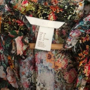H&M Dresses - Floral Dress H&M Dresses - Floral Dress